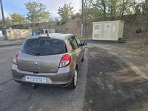 Clio III 1.5 dCi 105 eco2 Dynamique (6 CV) 2009 occasion 31140 Aucamville