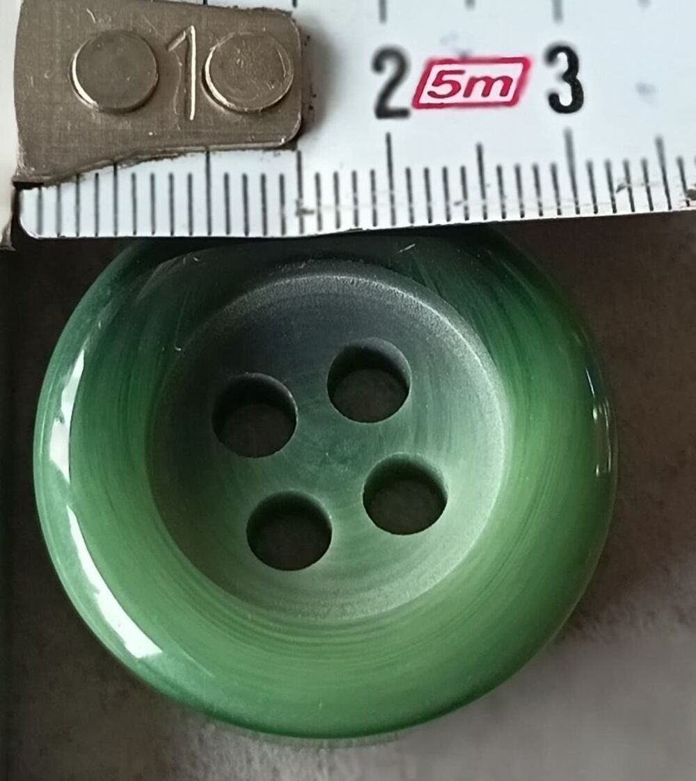 Lot de 16 Boutons "Vert Nature" (Carr&eacute;s &amp; Design) - LOT N&deg;22 Décoration