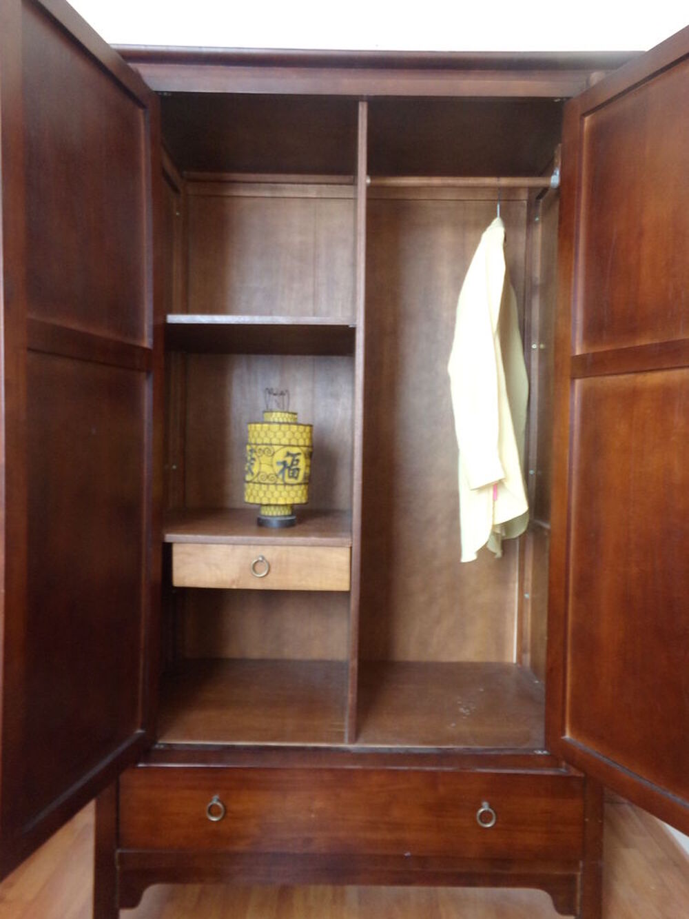ARMOIRE style asiatique Meubles