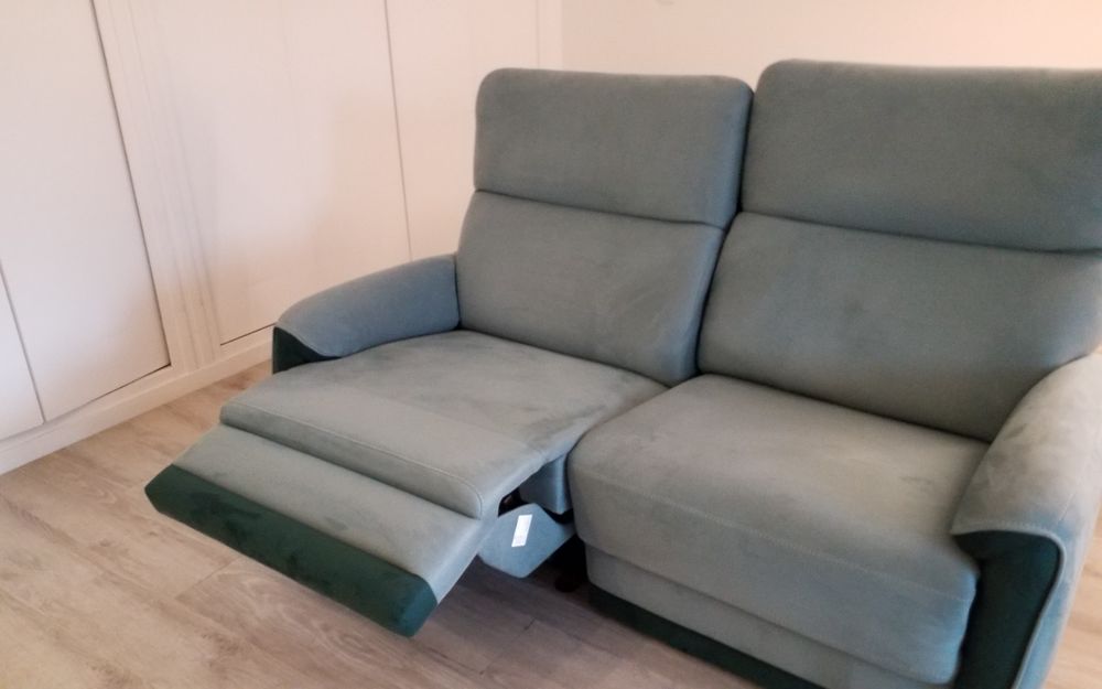 CANAPE 2 PLACES -RELAX ELECTRIQUE
Meubles