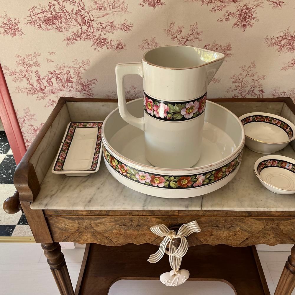 Table de toilette compl&egrave;te et son Miroir Meubles
