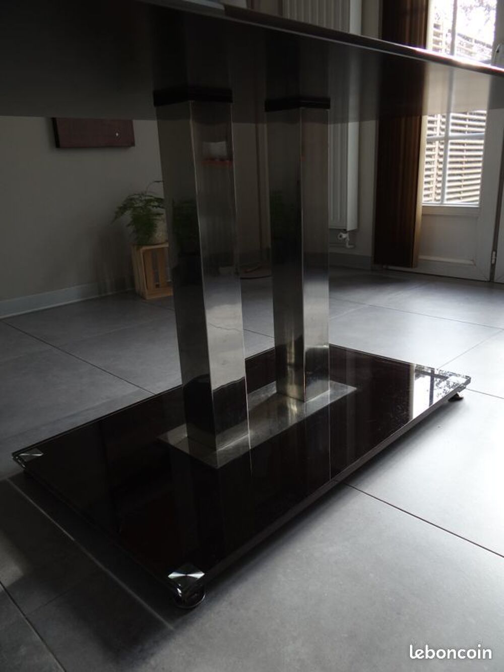 Belle table en verre rectangulaire 6 PERS Meubles