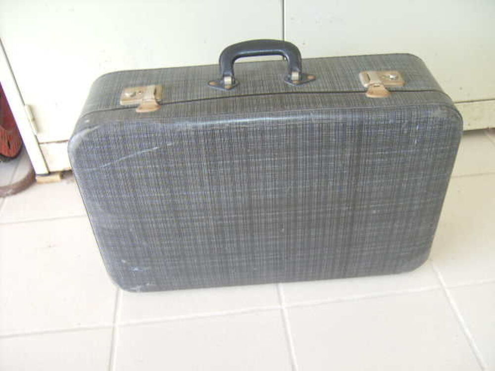Valise vintage carton grise et d&eacute;cor l&eacute;opard Maroquinerie