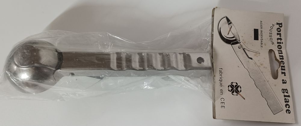Cuill&egrave;re portionneur &agrave; glace Electroménager