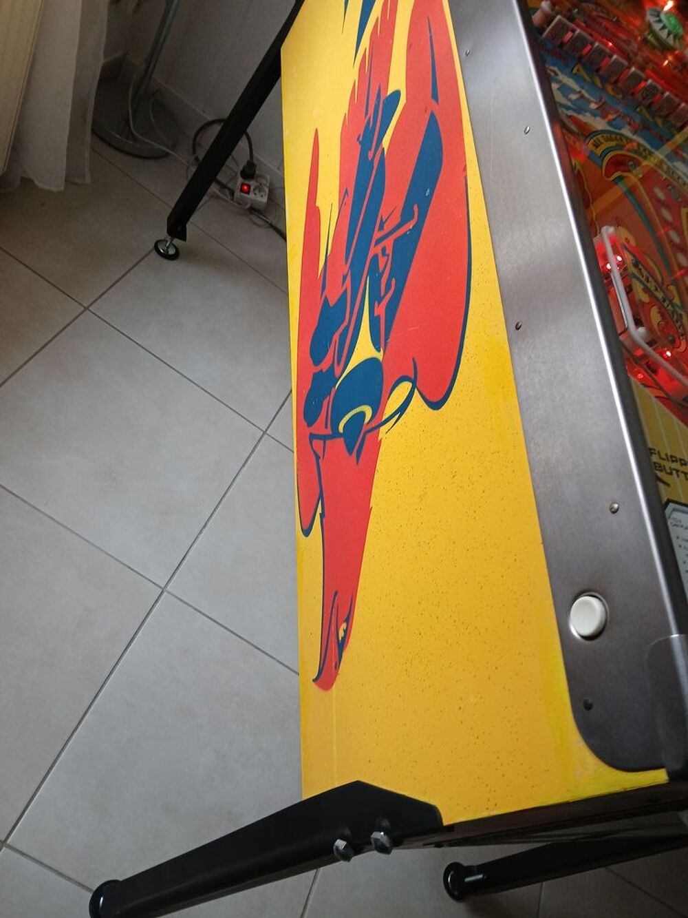Flipper bally &eacute;lectrom&eacute;canique a rouleaux pr&ecirc;t &agrave; jouer Consoles et jeux vidéos