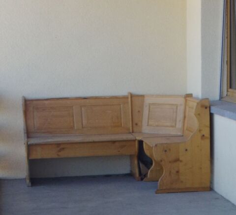 Banc suisse pin (je crois) massif 0 Niort (79)