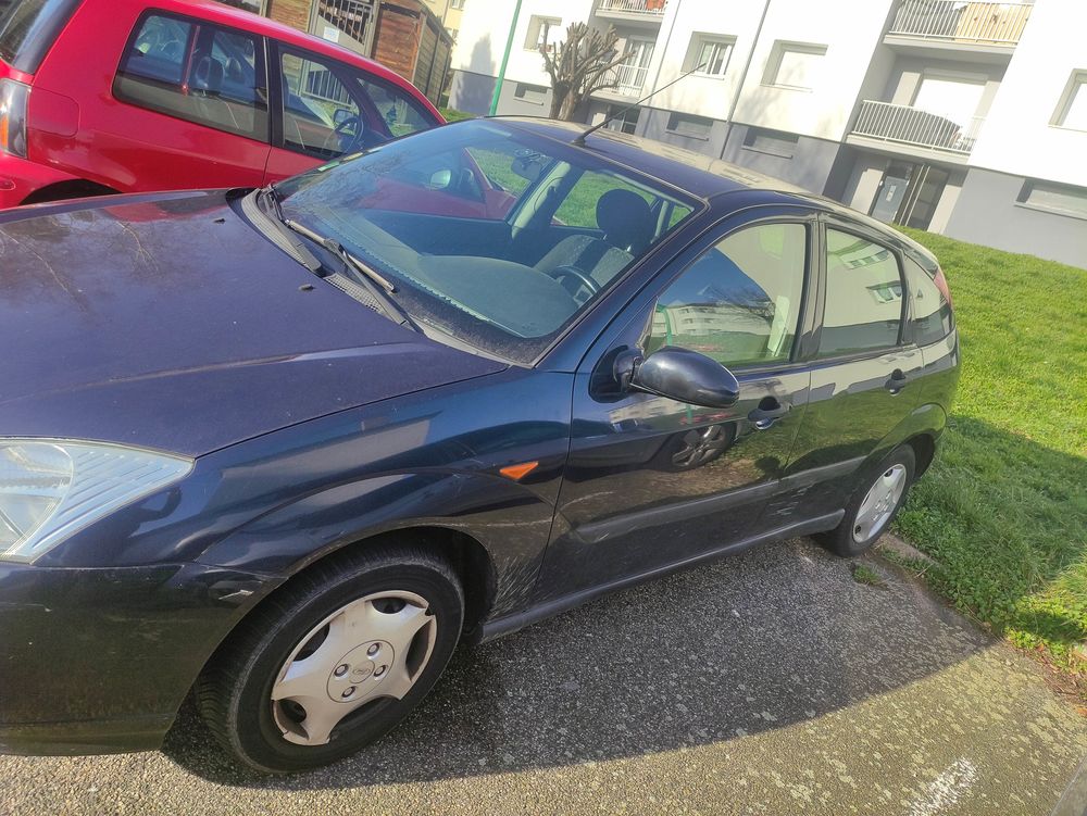 Focus 1.6i Ambiente Pack 2001 occasion 42100 Saint-Etienne