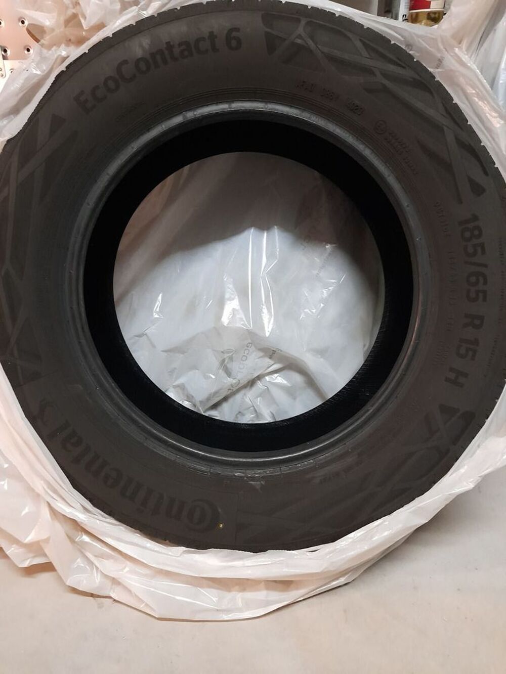 Pneu neuf EcoContact 6 - 185/65 R15 Bricolage