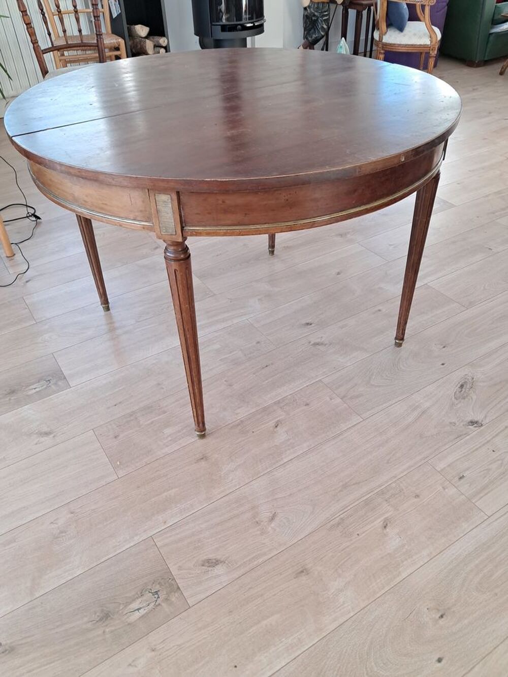 Table style Louis XVI acajou Meubles