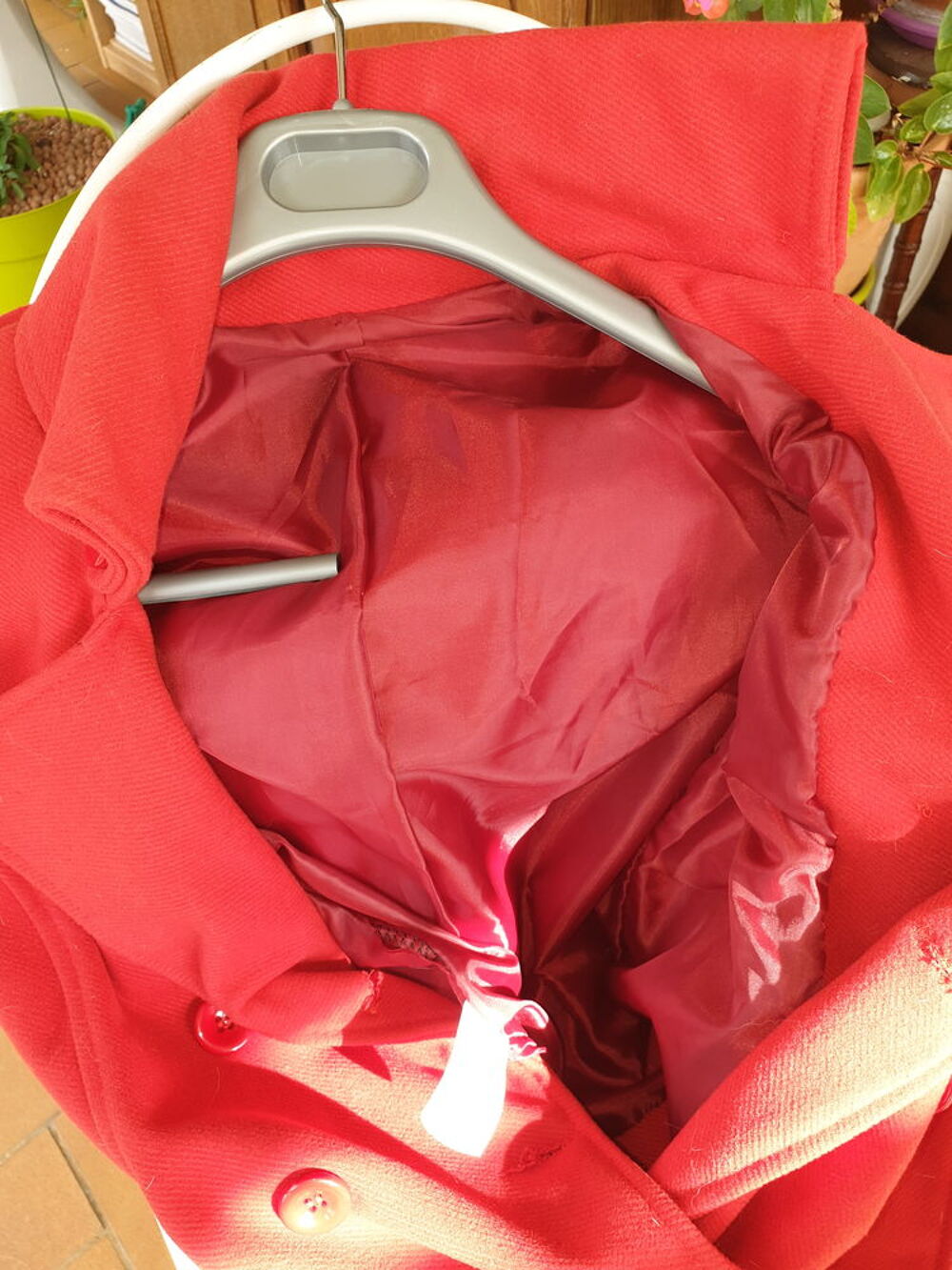 Magnifique blouson Rouge NEUF
Vêtements
