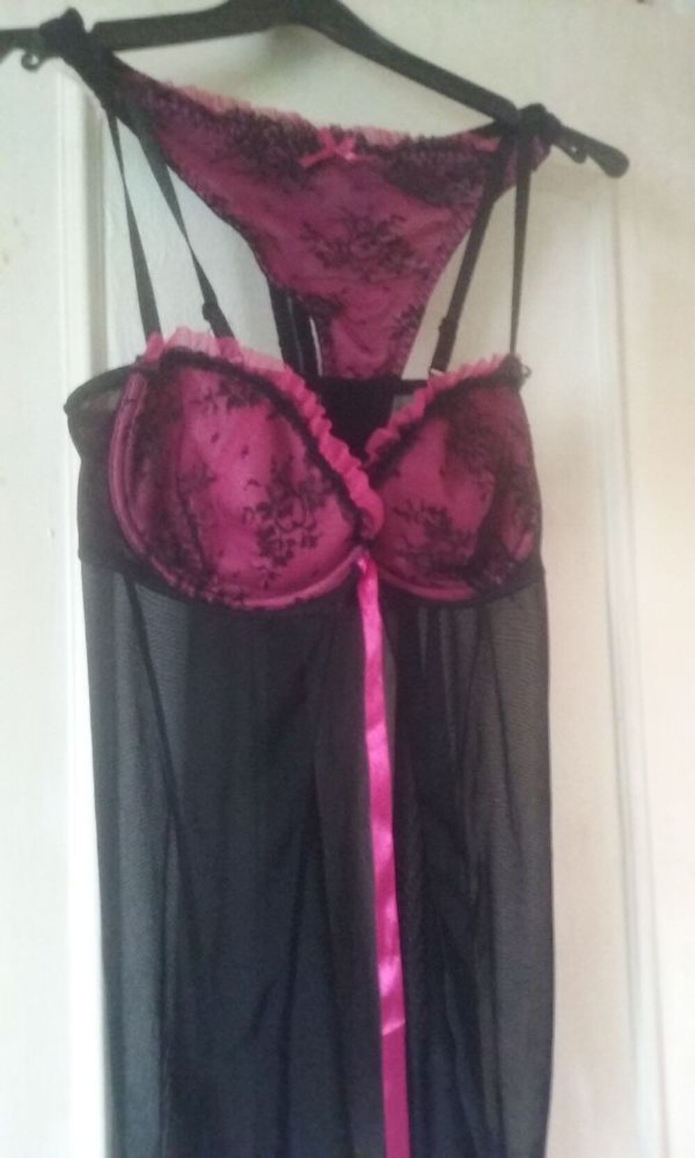 Nuisette T 38-40 V�tements