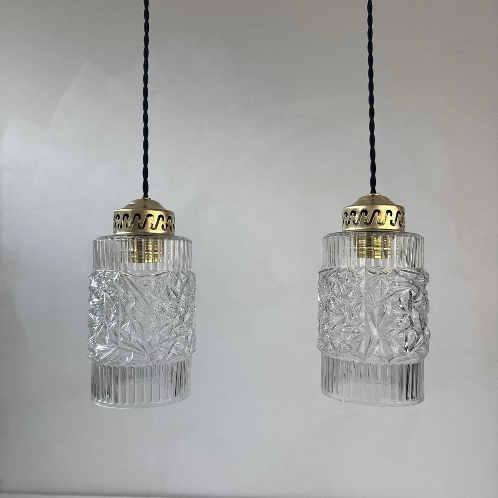 PAIRE D'ANCIENNES SUSPENSIONS EN VERRE VINTAGE Décoration