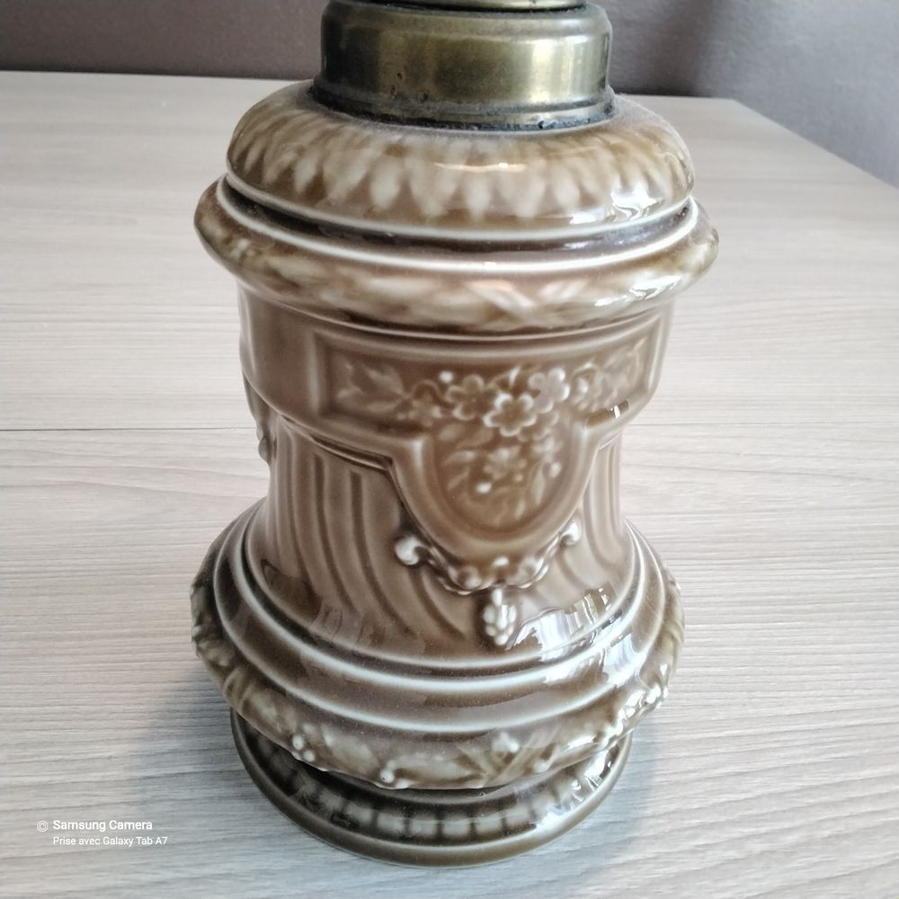 LAMPE A P&Eacute;TROLE Décoration