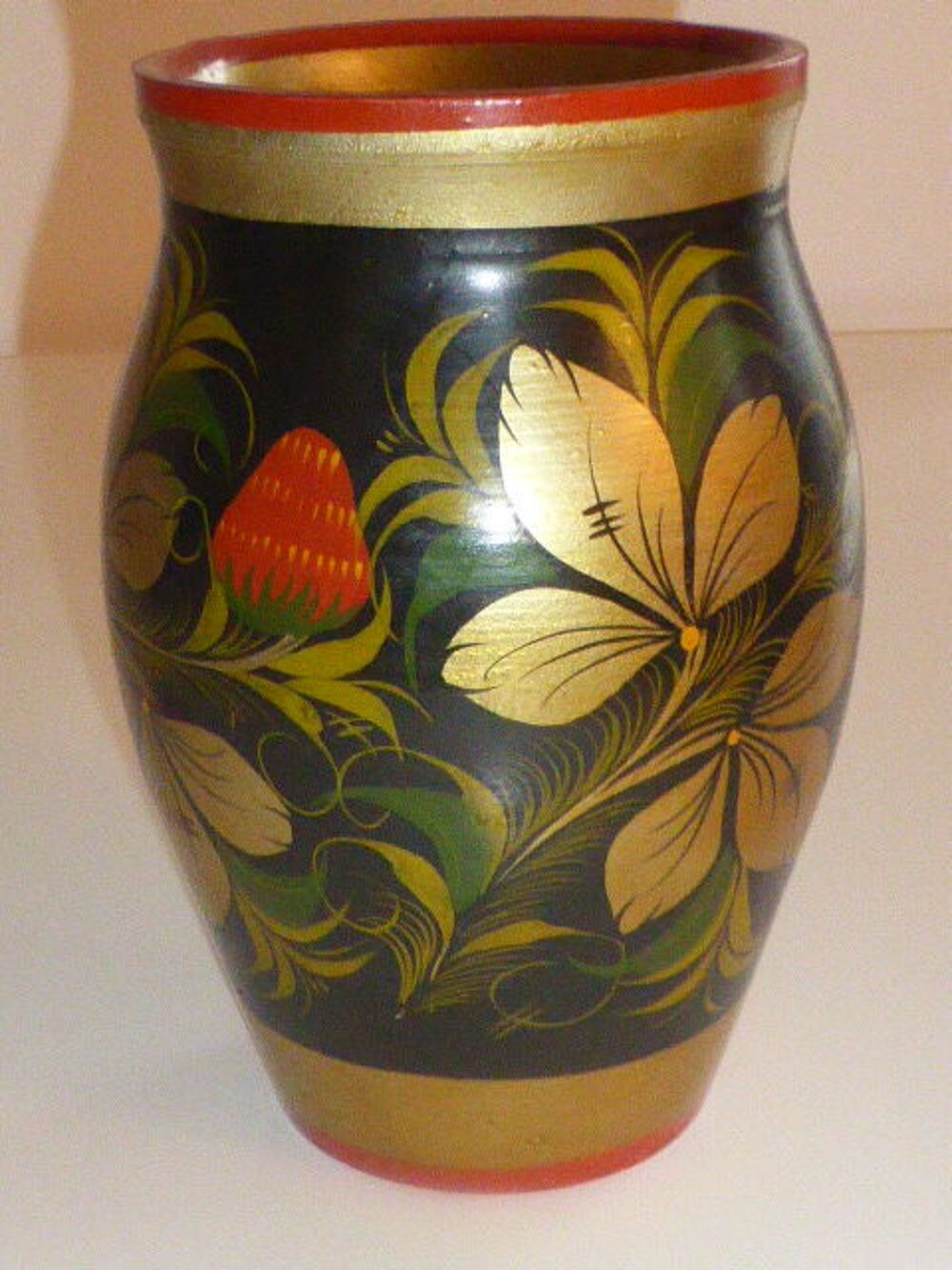 Vase et cuill&egrave;re en bois russe d&eacute;cor fraise Décoration