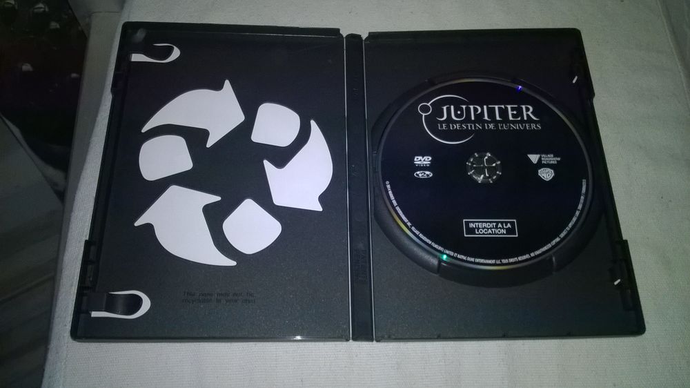 DVD Jupiter 
Le destin de l'Univers 
2014
Excellent etat
DVD et blu-ray