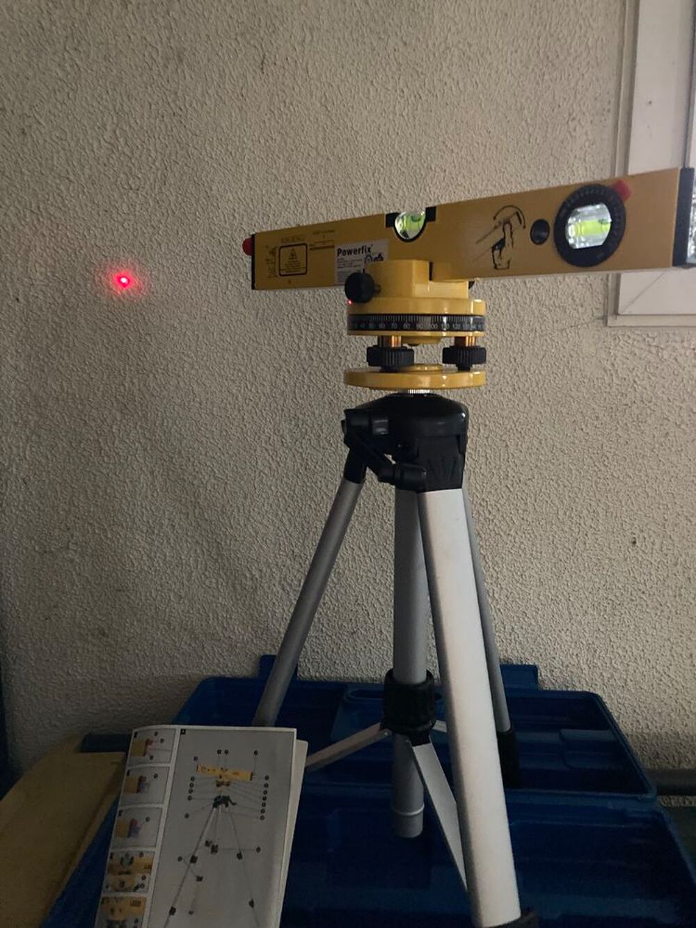 Niveau LASER &agrave; Bulle Bricolage