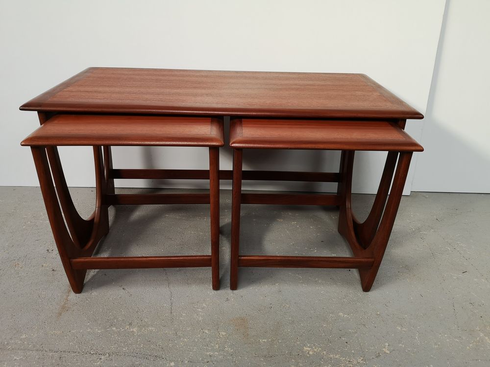 Tables gigognes teck Meubles
