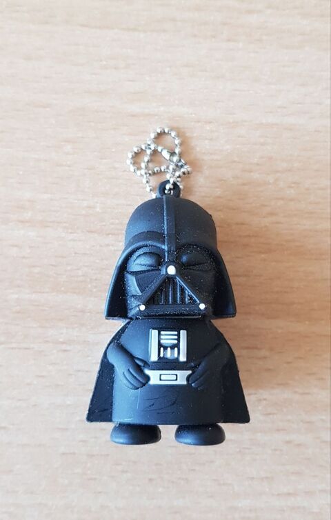 Clé usb 8 go 
dark vador starwars 
jamais utilisée 6 Carnon Plage (34)