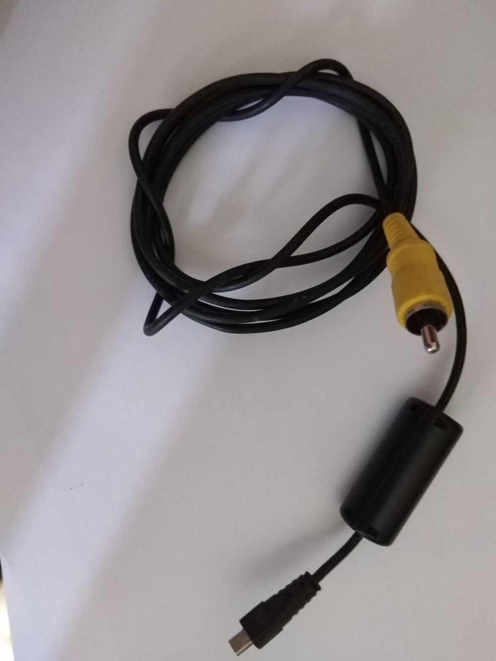 C&acirc;ble USB vers 1 RCA Matériel informatique