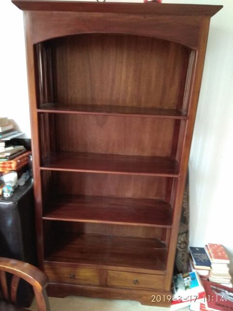 Bibliothque indonsienne 130 Ivry-sur-Seine (94)