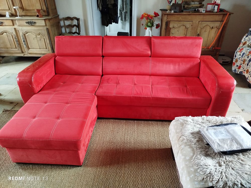Canap&eacute; d'angle en tissu rouge Meubles