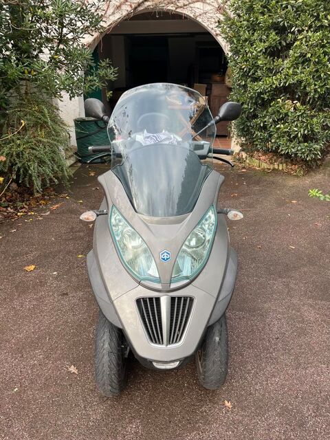Scooter PIAGGIO 2011 occasion Ascain 64310