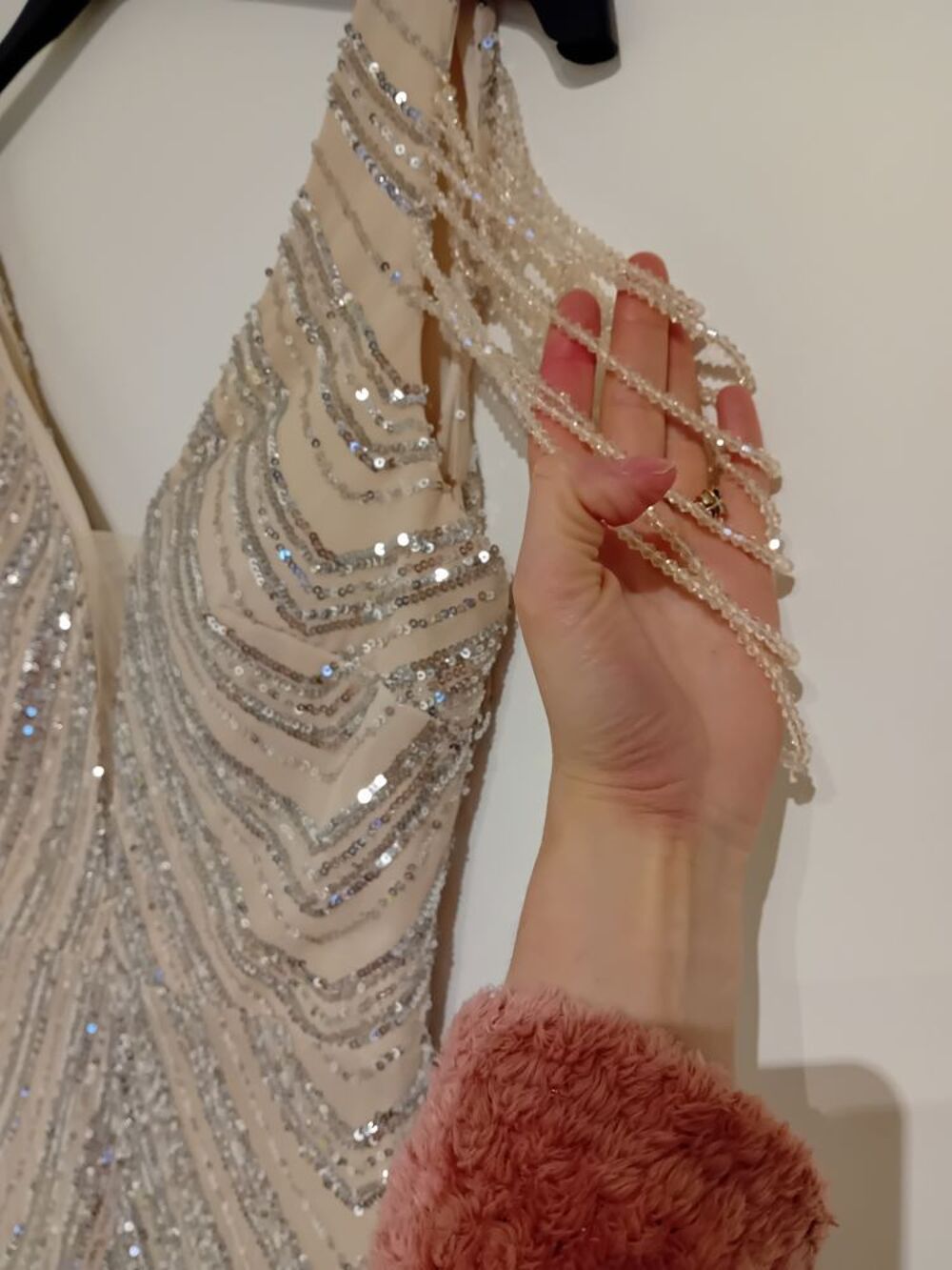 Robe toute neuve, jamais port&eacute; Vêtements