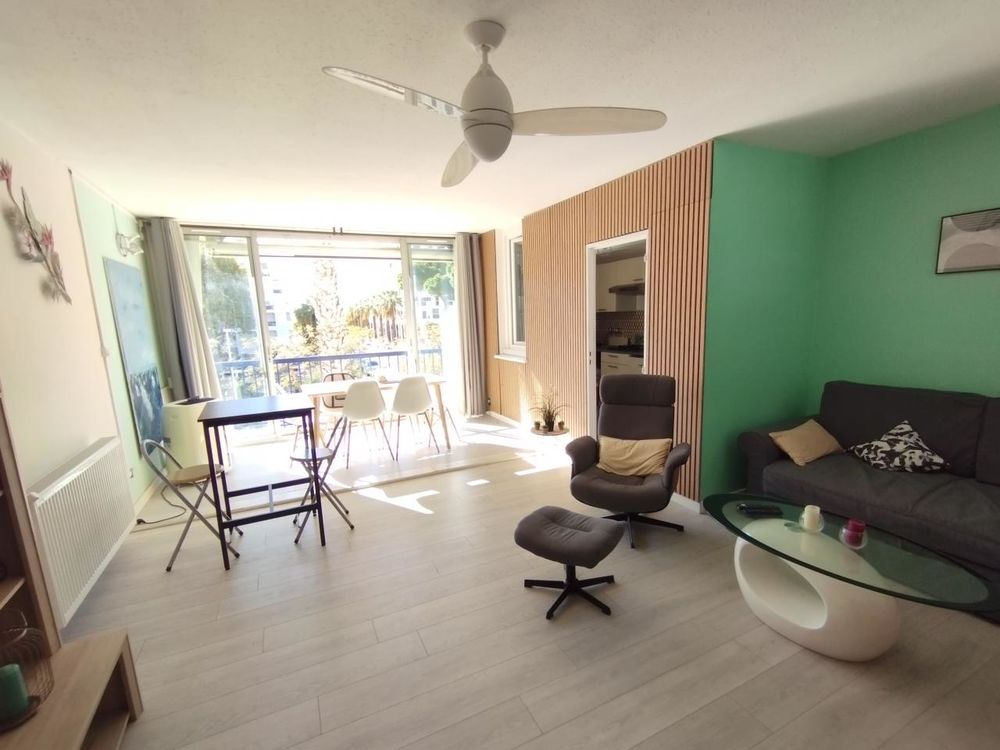 Vente Appartement Appartement type 2 traversant centre-ville. La grande-motte