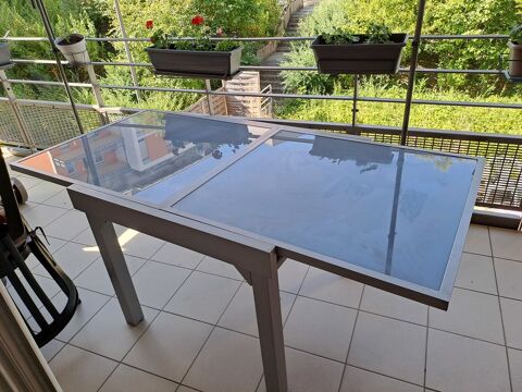 Table de jardin Seynod (74)