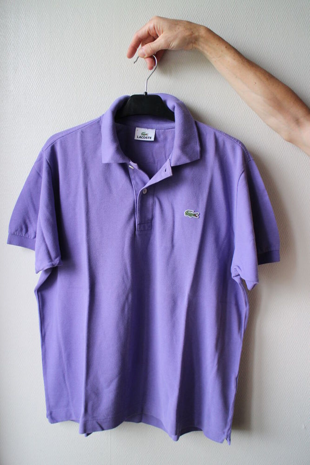 Polo Lacoste manches courtes taille M violet parme neuf Vtements