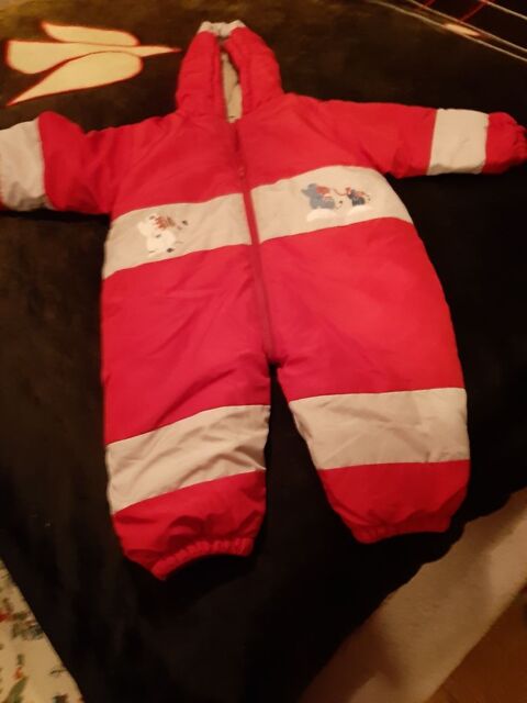 combinaison rouge 
fermeture �clair Devant 
ext�rieur 100 % polyester 
Doublure 100 % coton 
garnissage 100 % polyester 8 Noyon (60)