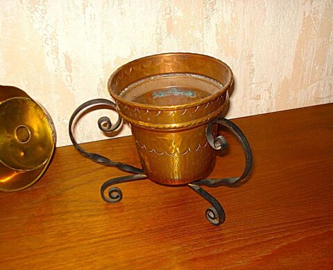 Jardinière en cuivre vintage Jean Goardère 15 Monnetier-Mornex (74)