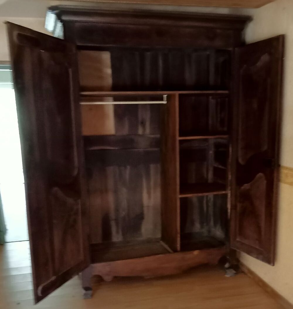 armoire Louis XV 18&egrave;me si&egrave;cle Meubles