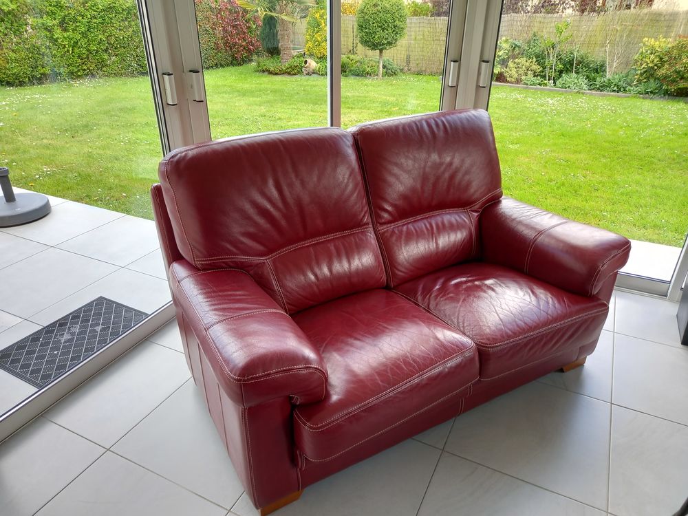 CANAPE CUIR
Meubles