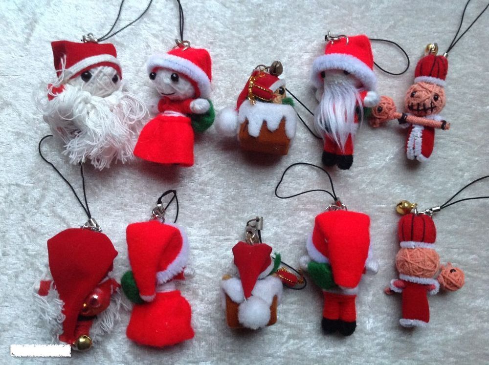FAMILLE DE NOEL CONSTITU&Eacute;E DE 10 PERSONNAGES Décoration
