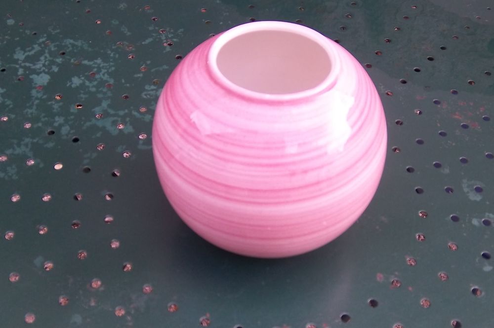 1 vase boule rose 1 vase verre blanc Décoration