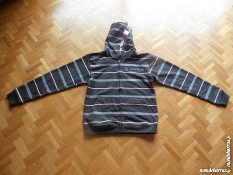 Gilet � capuche anthracite (V8) 7 Tours (37)