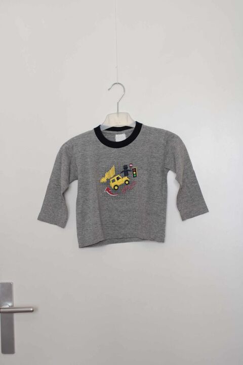 Haut de pyjama, manches longues, Gris, 2�ans (86�cm) TBE 1 Bagnolet (93)