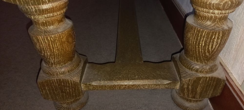 vaisselier en ch&ecirc;ne s&eacute;ruse 2 tiroirs Sculpt&eacute;s - 2 &eacute;tag&egrave;res Meubles