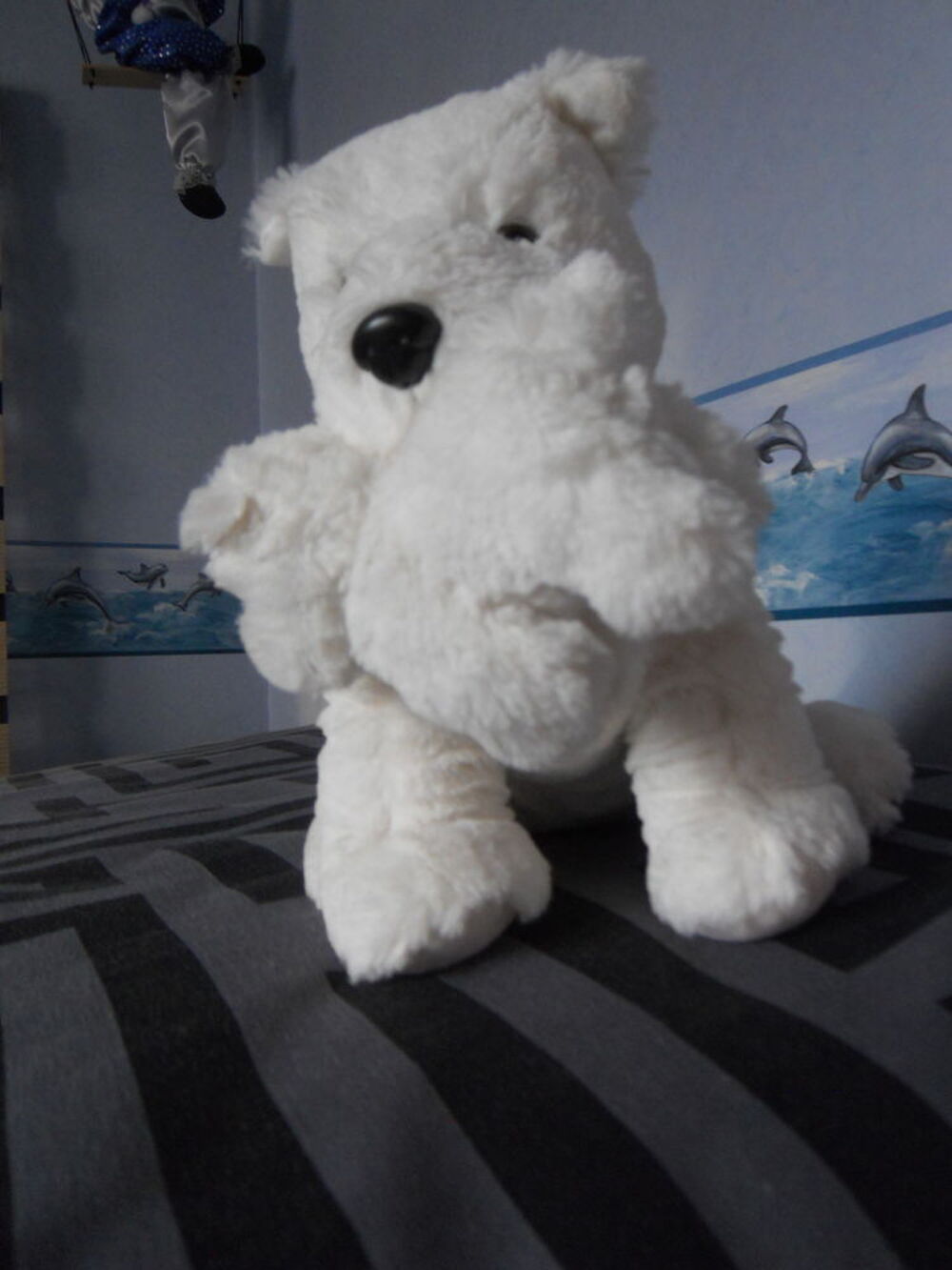 joli chien blanc avec son petit. neuf Jeux / jouets
