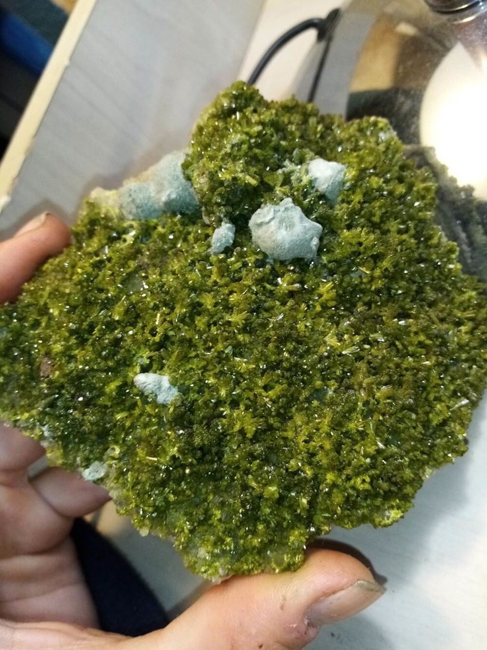 Epidote 355g Bijoux et montres