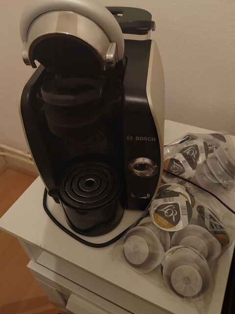 Cafetière Tassimo plus dosette Thizy (69)