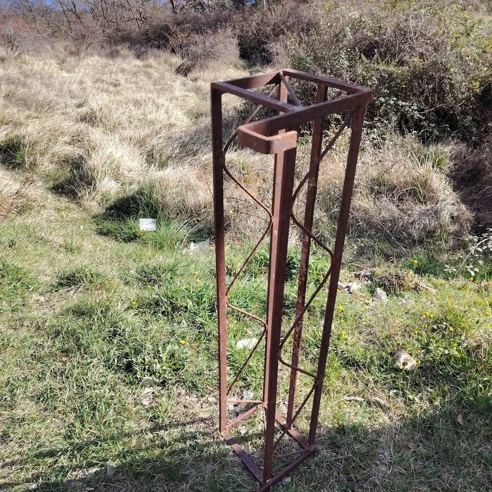 1 mettre de jardini&egrave;re en Fer Forg&eacute; Jardin