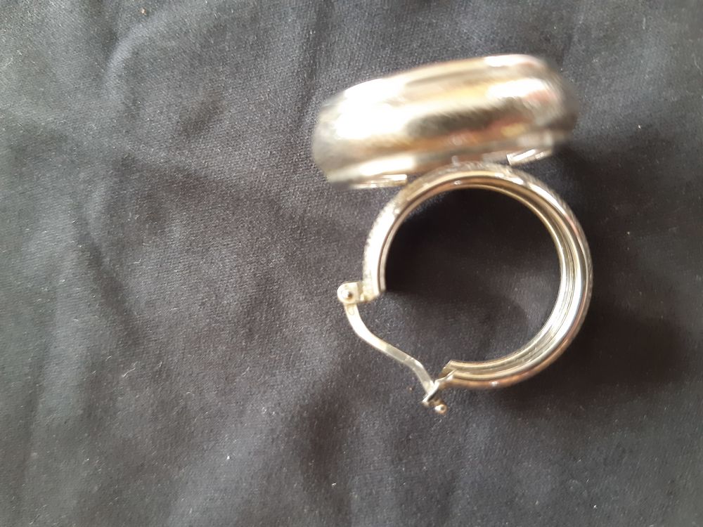 Cr&eacute;oles en argent Bijoux et montres