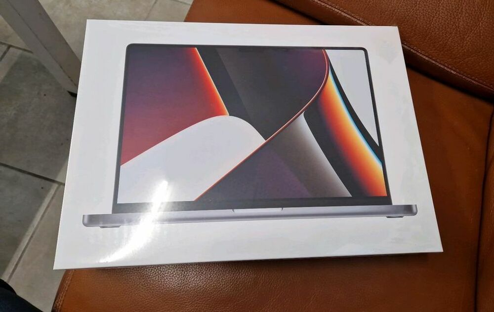 Apple Macbook Pro 16 M1 Pro 16 Go 512 SSD Gris sid&eacute;ral rescell&eacute; Matériel informatique
