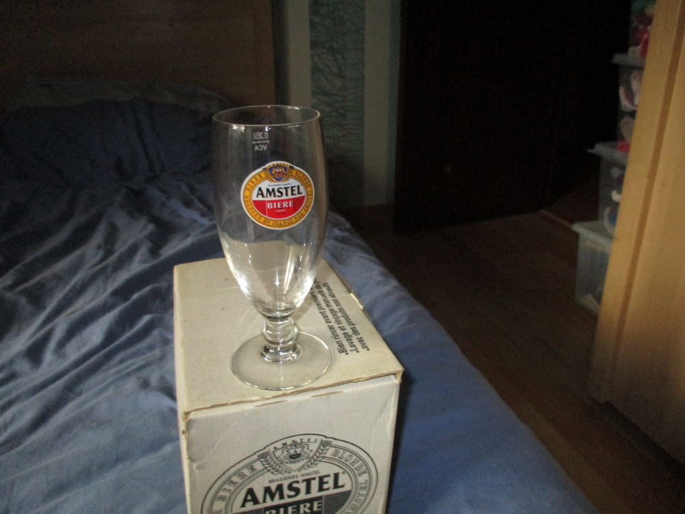 6verres Amstel . 