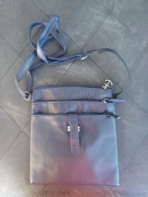 sac en bandouli�re 5 Villars-en-Pons (17)