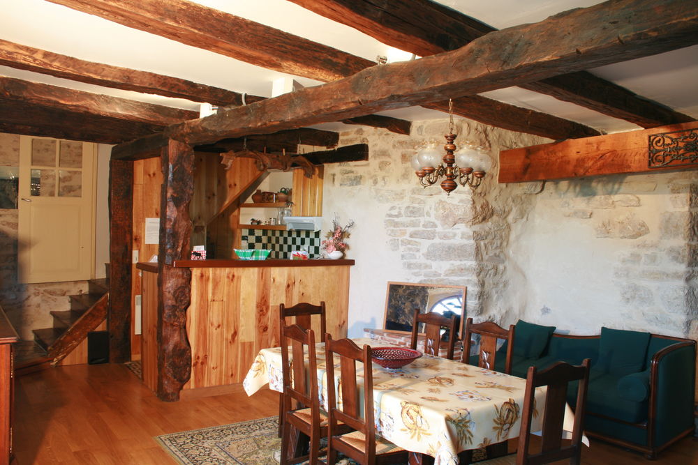   Gite dans village médiéval prés de Cordes sur Ciel Midi-Pyrénées, Milhars (81170)