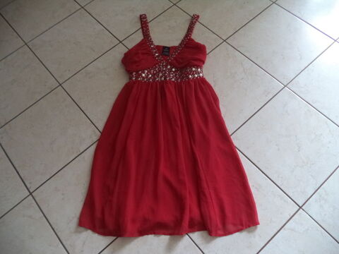 Trs belle robe rouge  bretelles 13 Perros-Guirec (22)