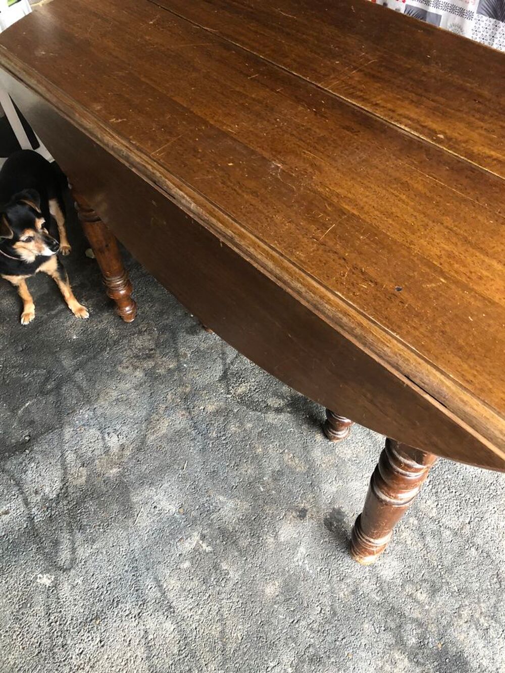 TABLE ANCIENNE 8 PIEDS Meubles